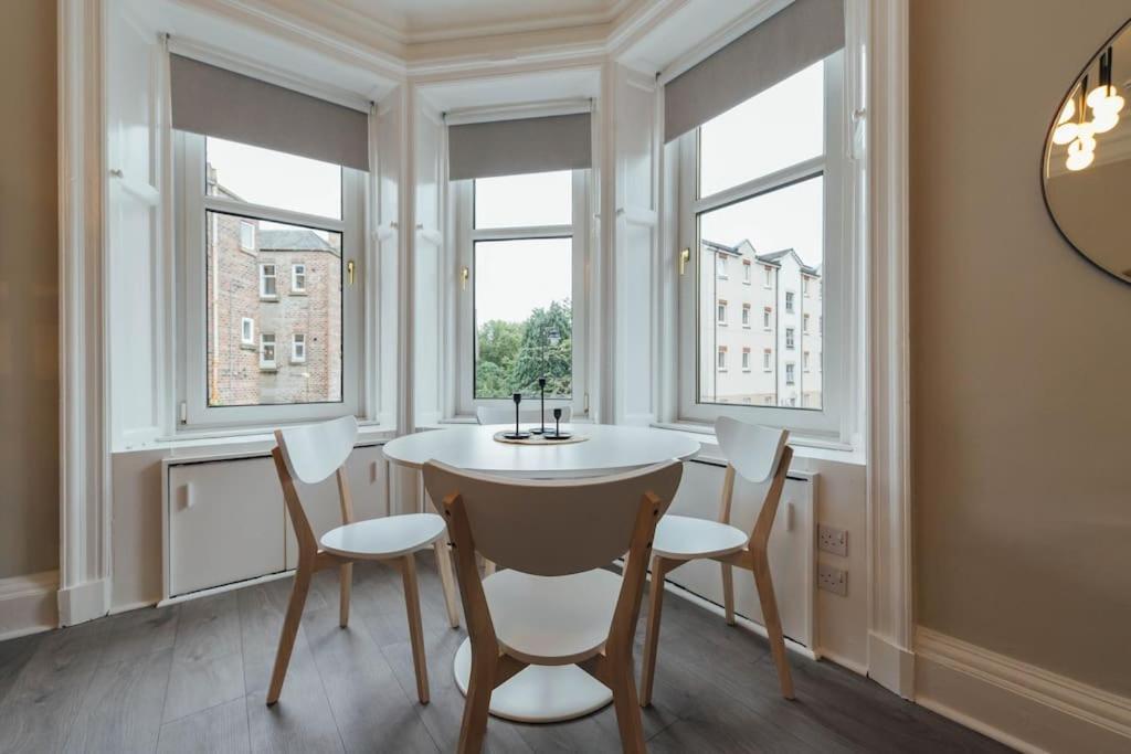 Stylish Stirling Apartment - Free Parking Ngoại thất bức ảnh