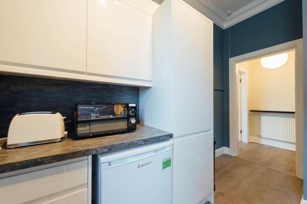 Stylish Stirling Apartment - Free Parking Ngoại thất bức ảnh